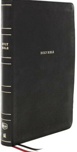 9780785238416 Giant Print Center Column Reference Bible Comfort Print